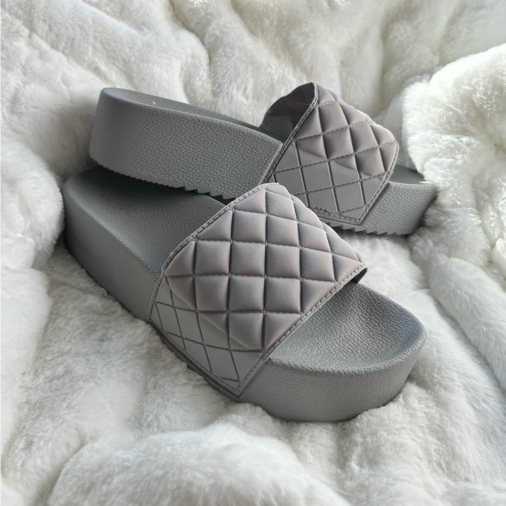 Quilted Gray Slide Sandals